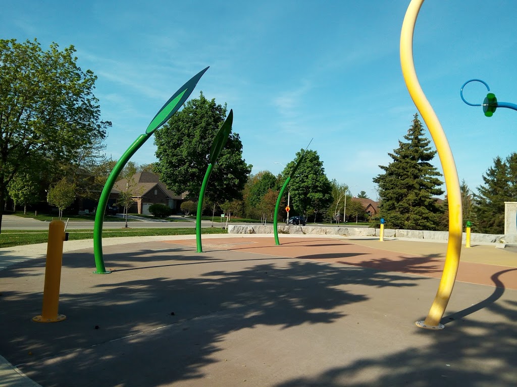 Sixteen Hollow Park | 2140 Westoak Trails Blvd, Oakville, ON L6M 3K5, Canada