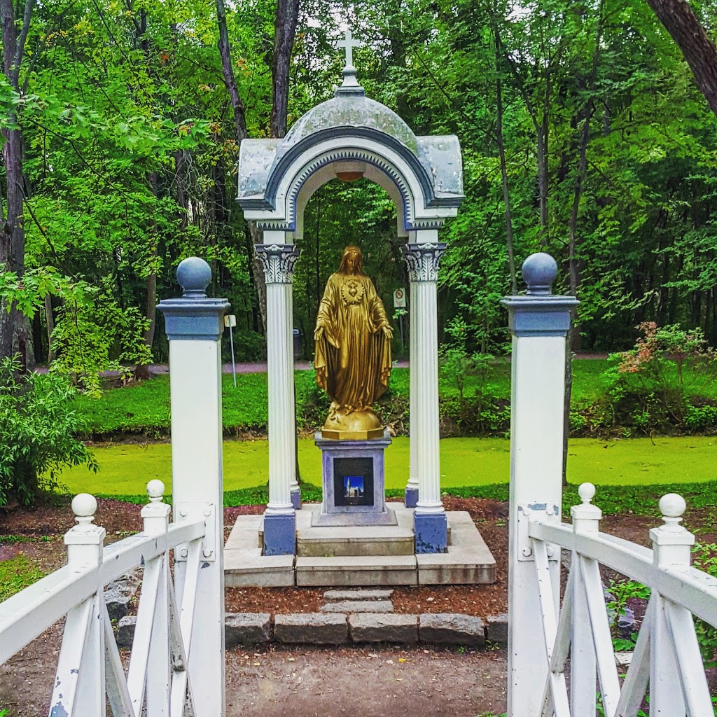 Domaine de Maizerets | 2000 Boulevard Montmorency, Québec, QC G1J 5E7, Canada | Phone: (418) 666-3331
