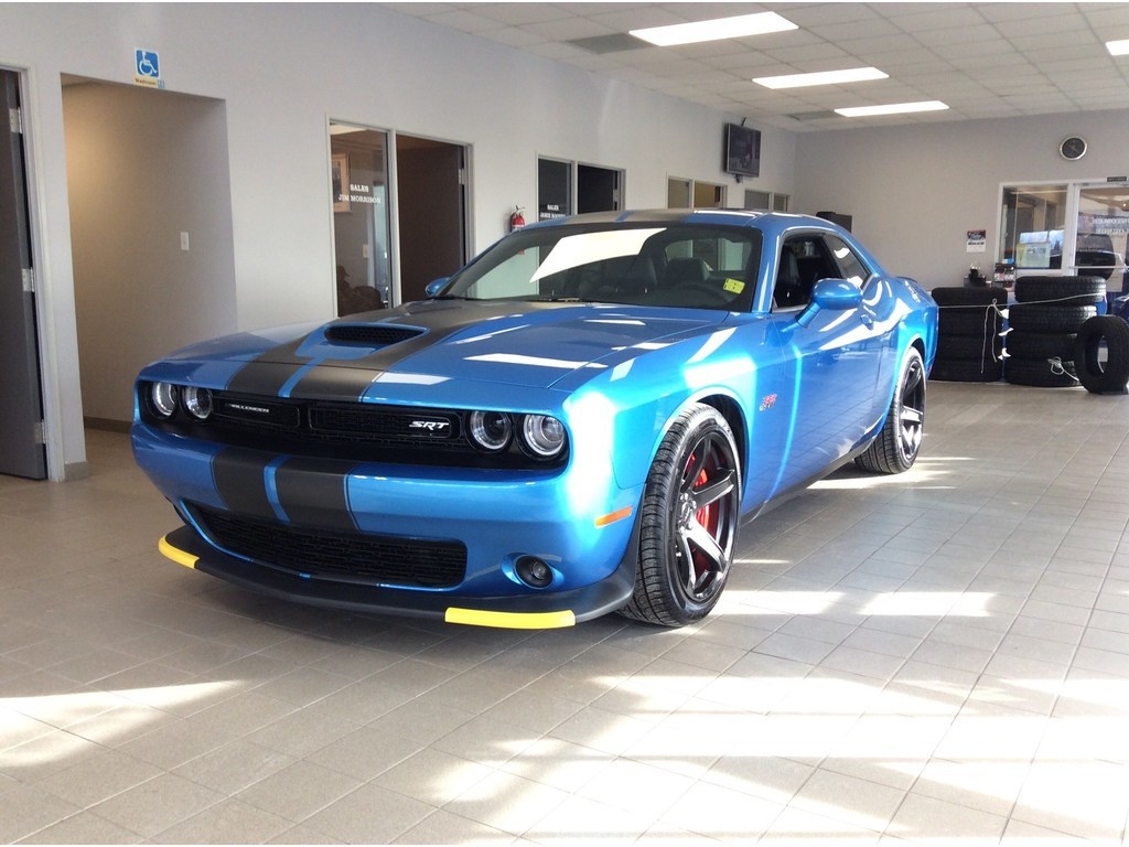 Arthur Chrysler Sales & Leasing | 1000 Main St N, Mount Forest, ON N0G 2L1, Canada | Phone: (519) 323-1981