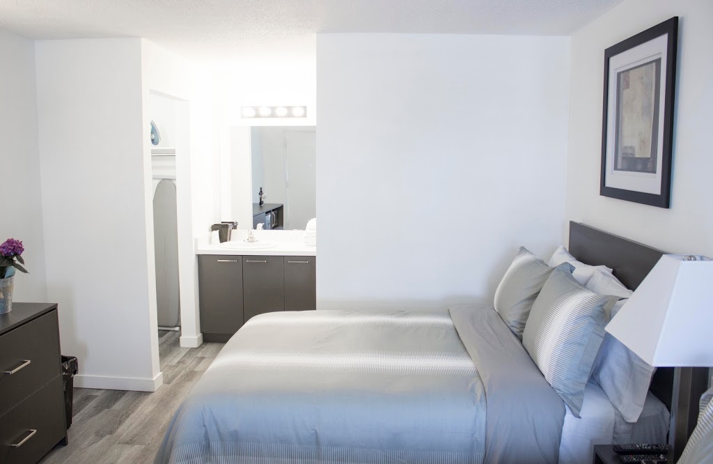 Bowmanville Marina Inn & Suites | 70 Port Darlington Rd, Bowmanville, ON L1C 3K3, Canada | Phone: (905) 623-4925