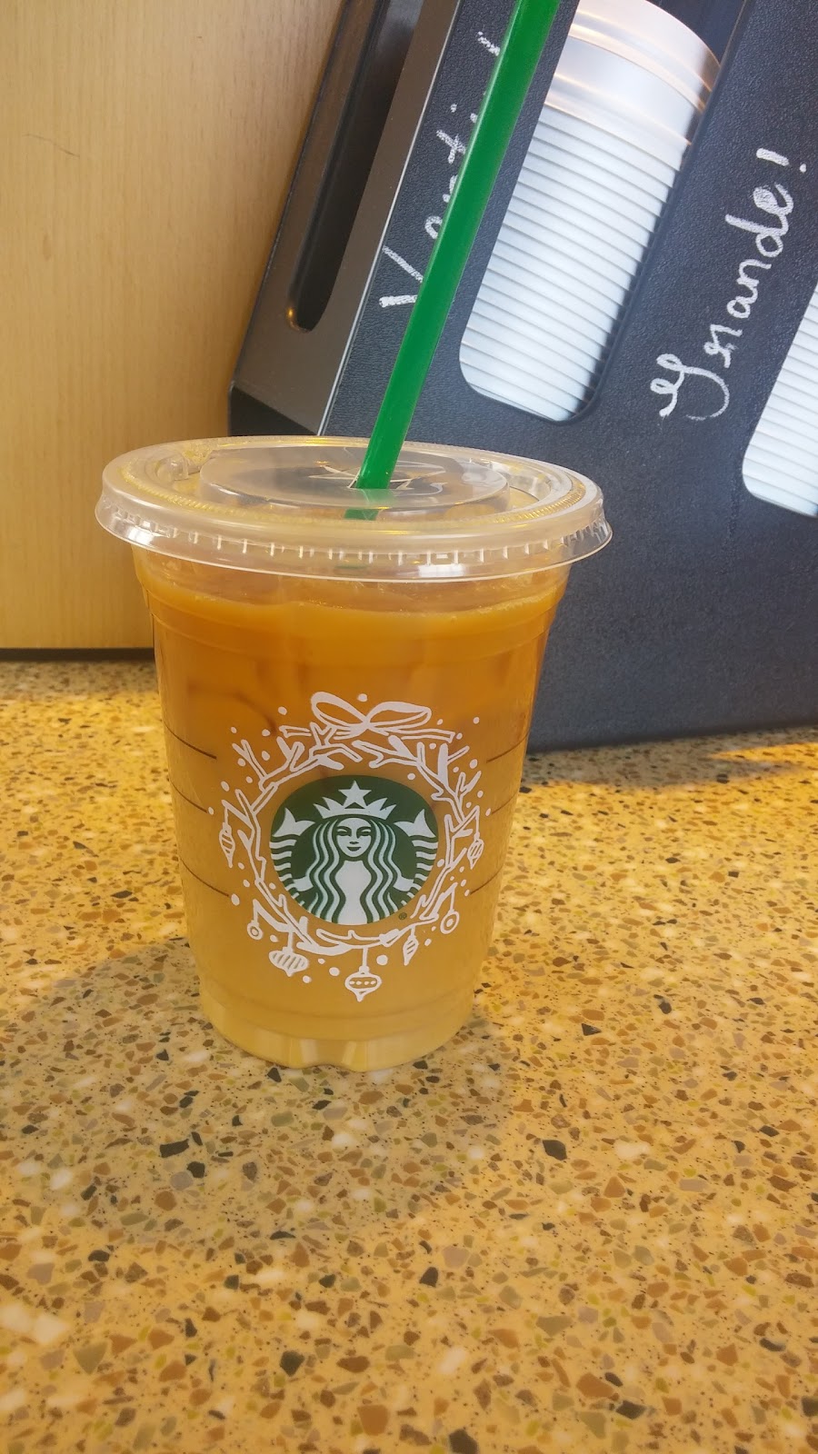 Starbucks | 320 Colborne St W #15, Brantford, ON N3T 1M2, Canada | Phone: (519) 753-3257