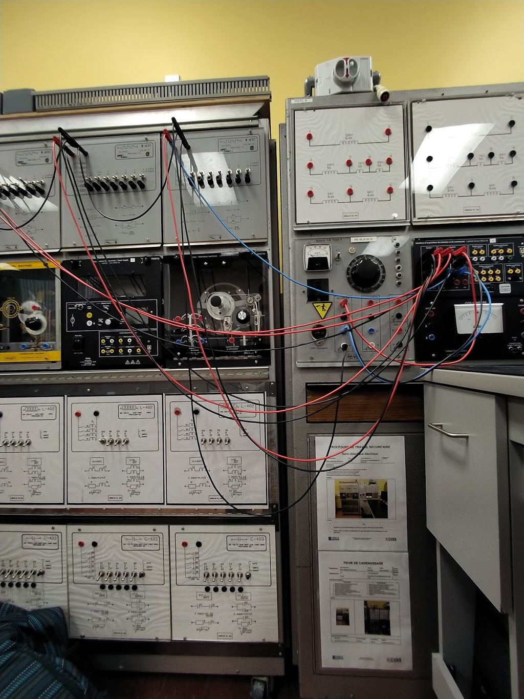 Cégep de Valleyfield | 169 Rue Champlain, Salaberry-de-Valleyfield, QC J6T 1X6, Canada | Phone: (450) 373-9441