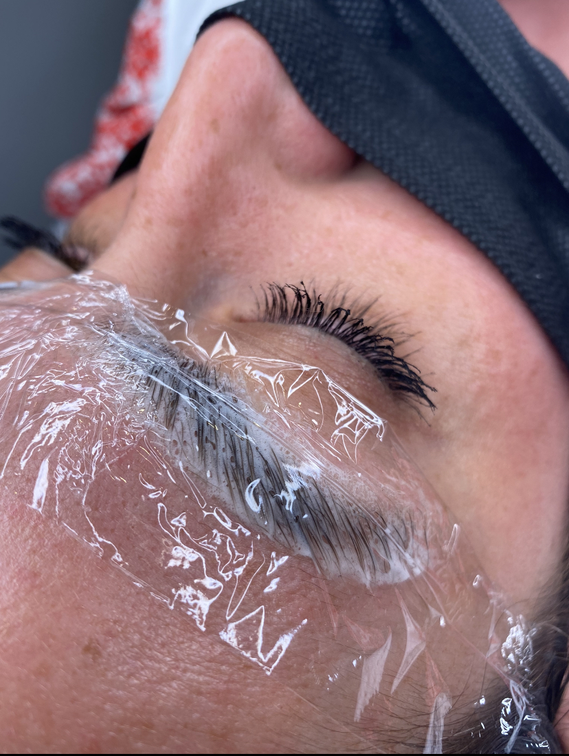 Brows by sb | 2592 Chem. de Chambly, Longueuil, QC J4L 1M5, Canada | Phone: (819) 818-1886
