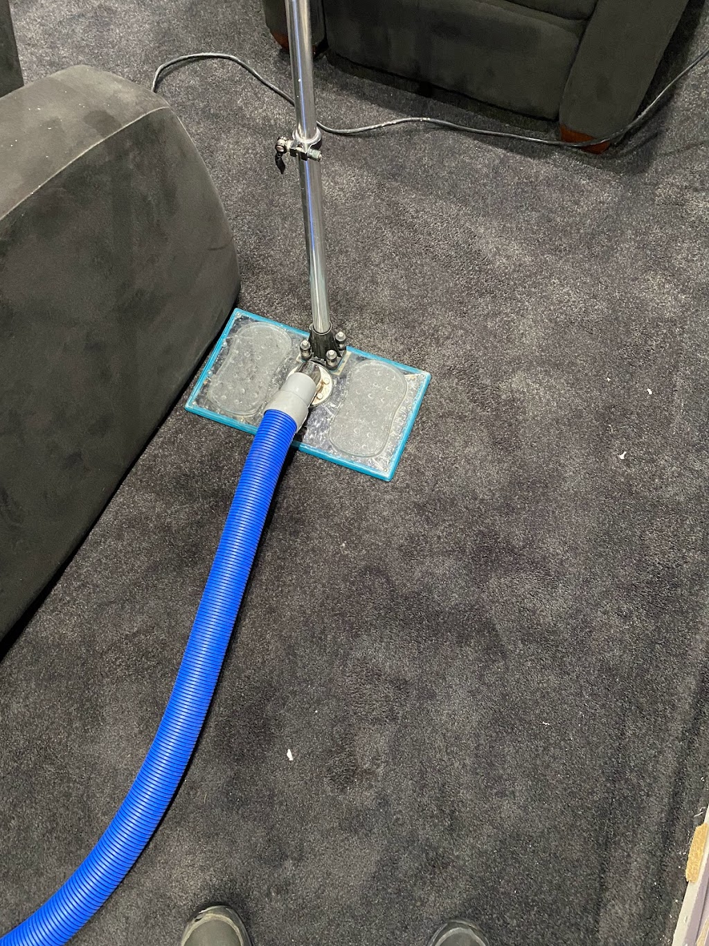 Dizzle Dazzle Tile & Carpet Cleaning | 5473 Clandeboye Dr, Lucan, ON N0M 2J0, Canada | Phone: (519) 694-3624