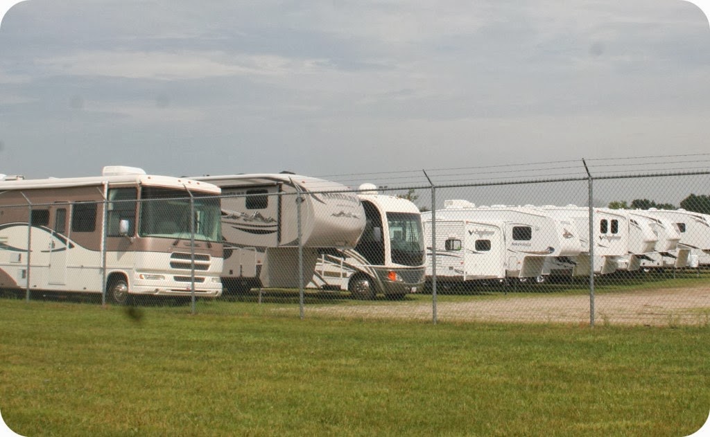 Journeys End RV Storage | 50458 Range Road 243, Beaumont, AB T4X 0N6, Canada | Phone: (780) 718-3853