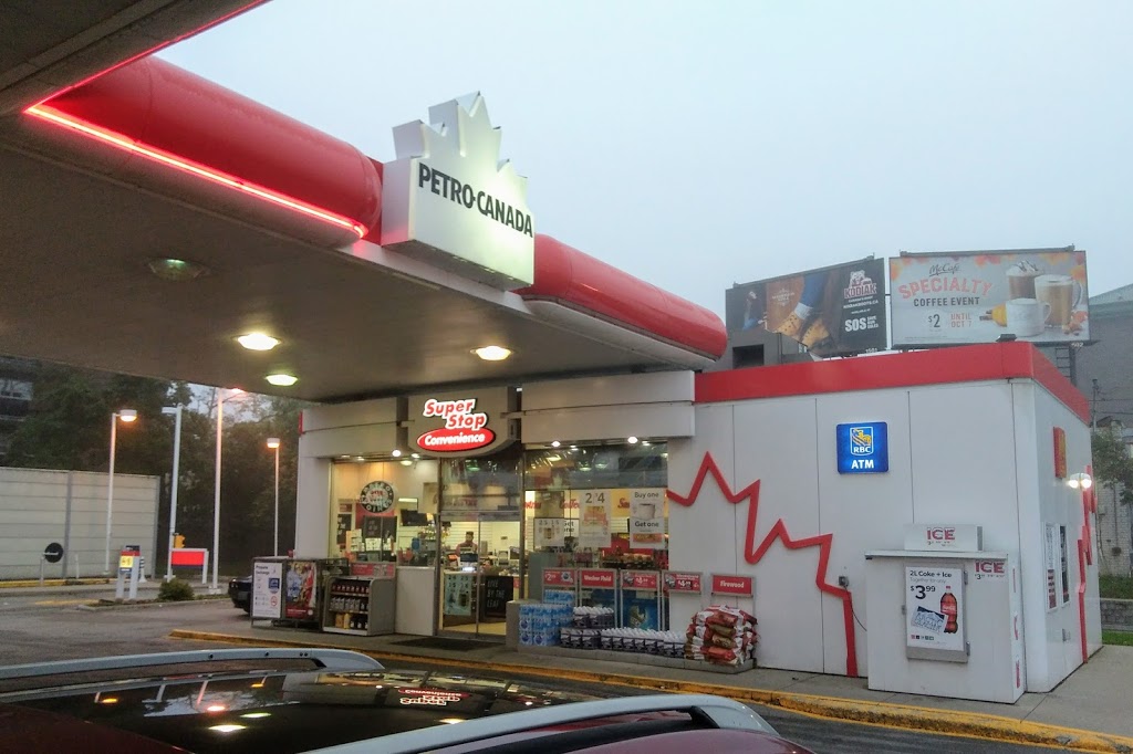 Petro-Canada & Car Wash | 695 Major Mackenzie Dr E, Richmond Hill, ON L4C 1J7, Canada | Phone: (905) 508-3696