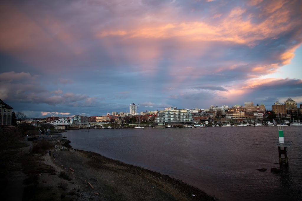 Songhees Point (p’álәc’әs) | 50 Songhees Rd, Victoria, BC V9A 7J4, Canada | Phone: (250) 360-1253
