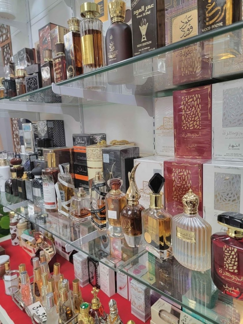 Zamode Oud | 3121 Bd Dagenais O, Laval, QC H7P 1T8, Canada | Phone: (514) 714-0244