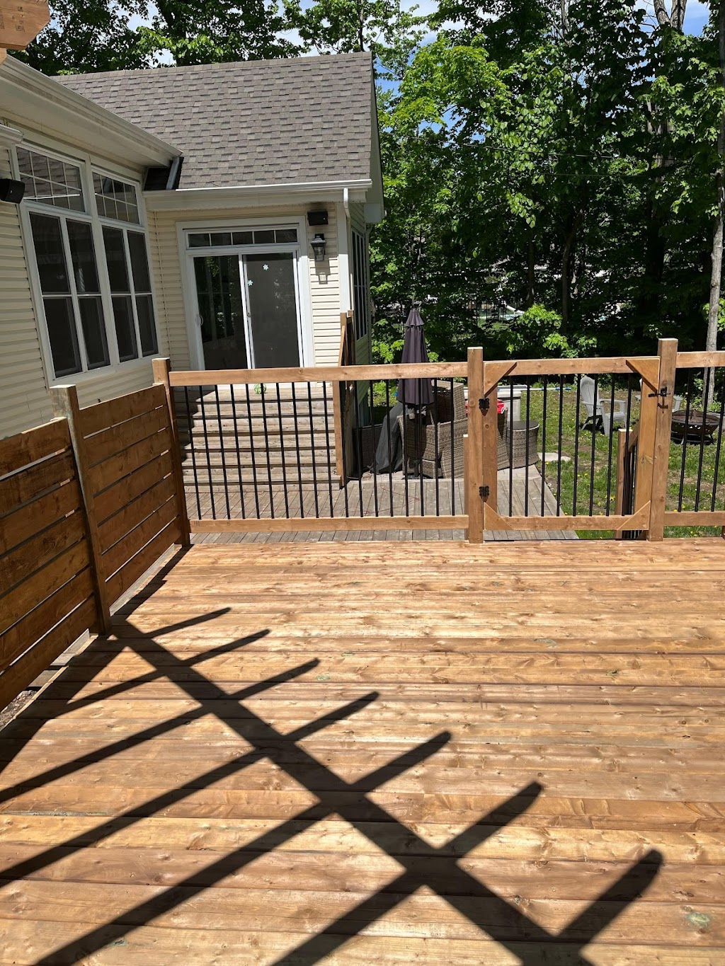 Patios & Clôtures Boisvert | 170 Rue des Écureuils, Saint-Calixte, QC J0K 1Z0, Canada | Phone: (514) 265-1239