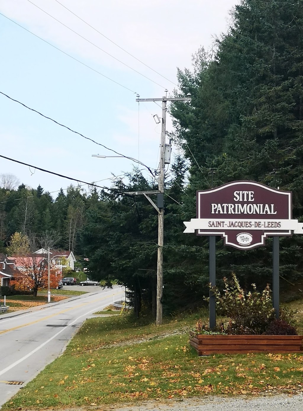 St-Jacques De Leeds Municipale | 405 Rue Principale, Saint-Jacques-de-Leeds, QC G0N 1J0, Canada | Phone: (418) 424-3321