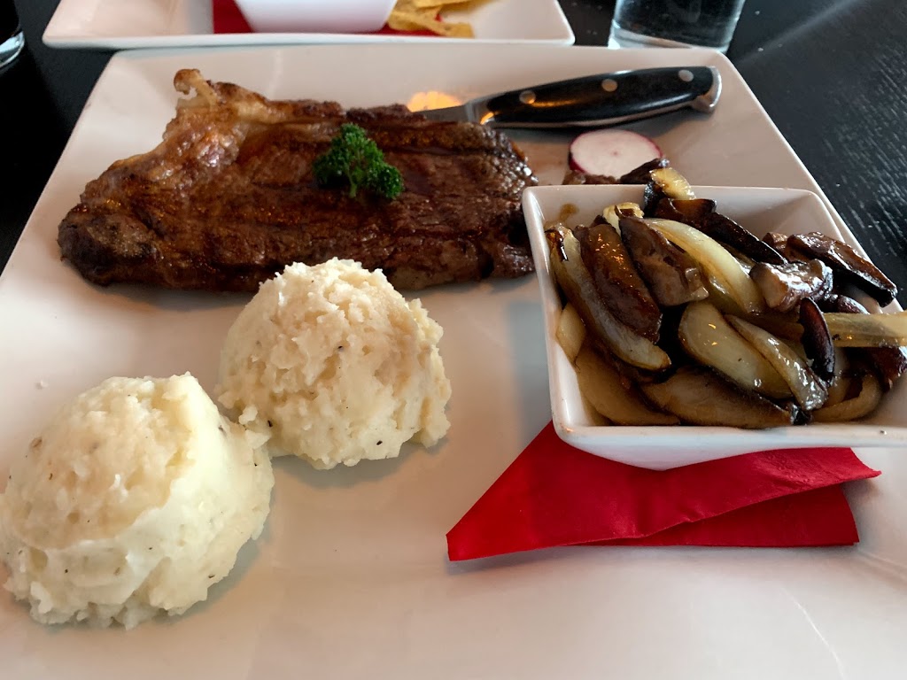 Charlies Steak House & Bar | 978 Kenmount Rd, Paradise, NL A1L 1N3, Canada | Phone: (709) 221-5634