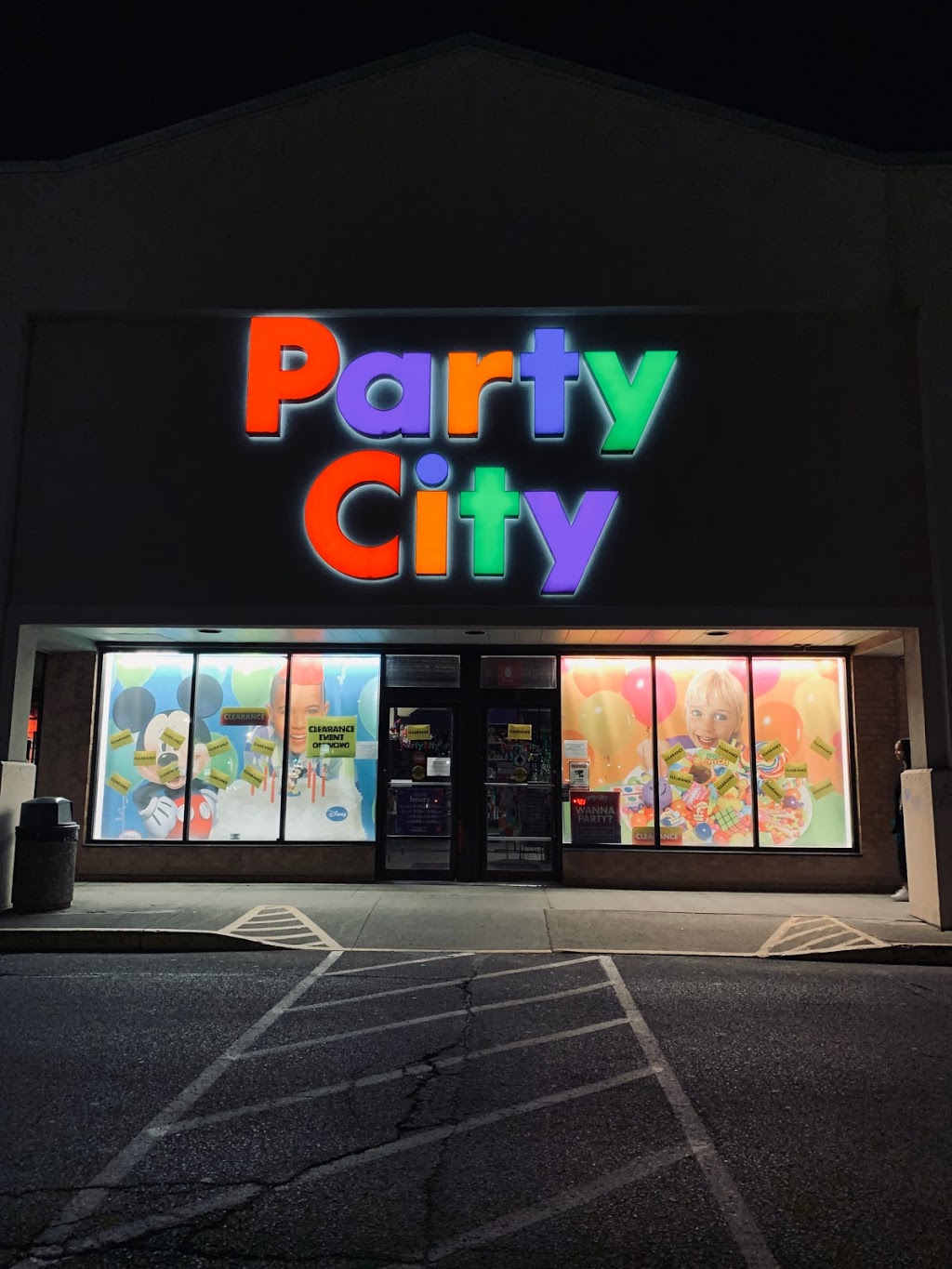 Party City | Briarfield Shopping Centre, 286 Bunting Rd, St. Catharines, ON L2M 7S5, Canada | Phone: (905) 684-8795