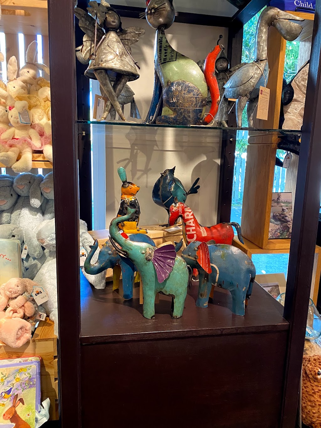 The Gallery & Gift Shop | 9737 Chemainus Rd, Chemainus, BC V0R 1K0, Canada | Phone: (250) 246-9132