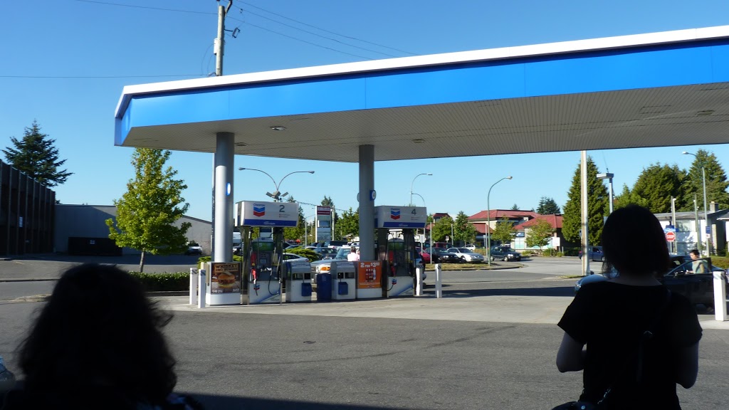 Chevron | 2095 Clearbrook Rd, Abbotsford, BC V2T 2X1, Canada | Phone: (604) 850-6773