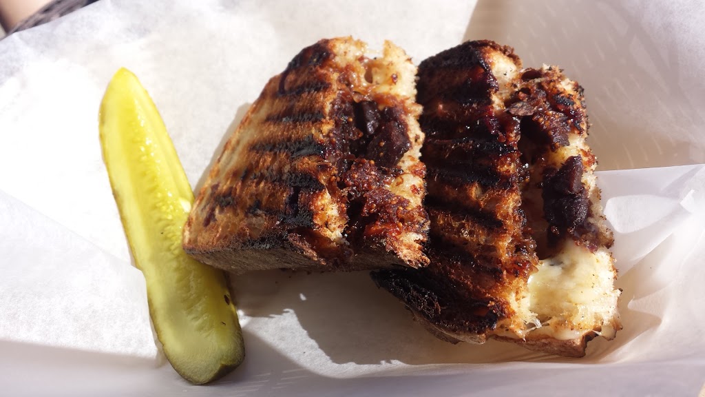 Stomping Grounds Cafe & Bistro | 10931 Barnston View Rd, Pitt Meadows, BC V3Y 0B8, Canada | Phone: (604) 460-0111