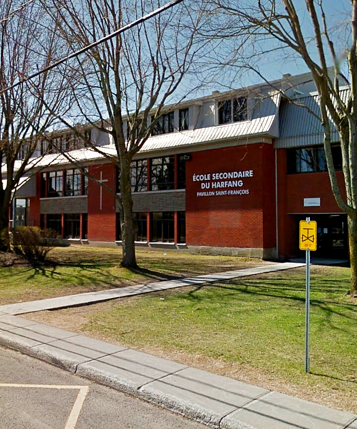 School Secondary Du Harfang | 172 3e Av, Sainte-Anne-des-Plaines, QC J0N 1H0, Canada | Phone: (450) 434-8570