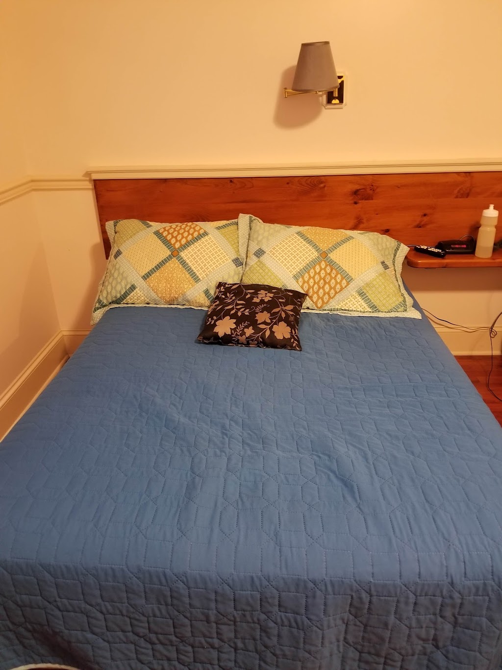 Shoreline Suites | 78 Water St, Digby, NS B0V 1A0, Canada | Phone: (902) 245-5110