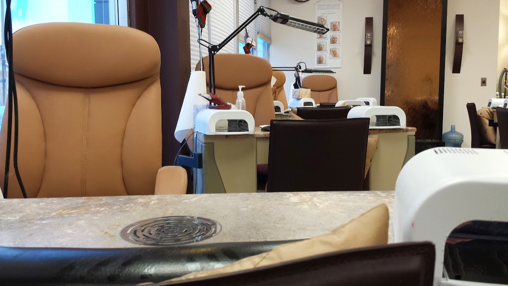 Phamtastic Nails & Spa (Westbrook) | 1002 37 St SW #102, Calgary, AB T3C 1S2, Canada | Phone: (403) 249-3323