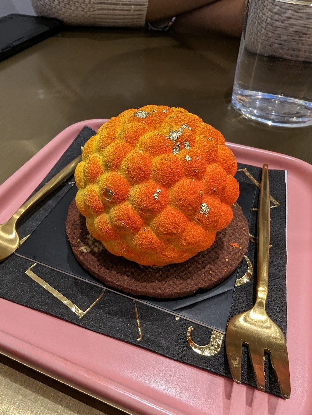 Delysées Luxury Desserts Yorkville Main Level Retail Delysees, 161