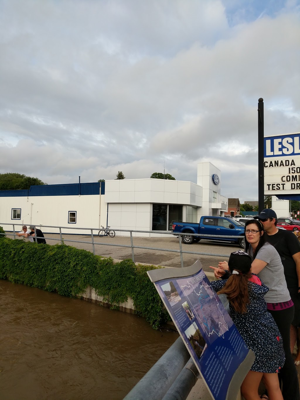 Leslie Motors | 73 Elora St S, Harriston, ON N0G 1Z0, Canada | Phone: (519) 338-2310