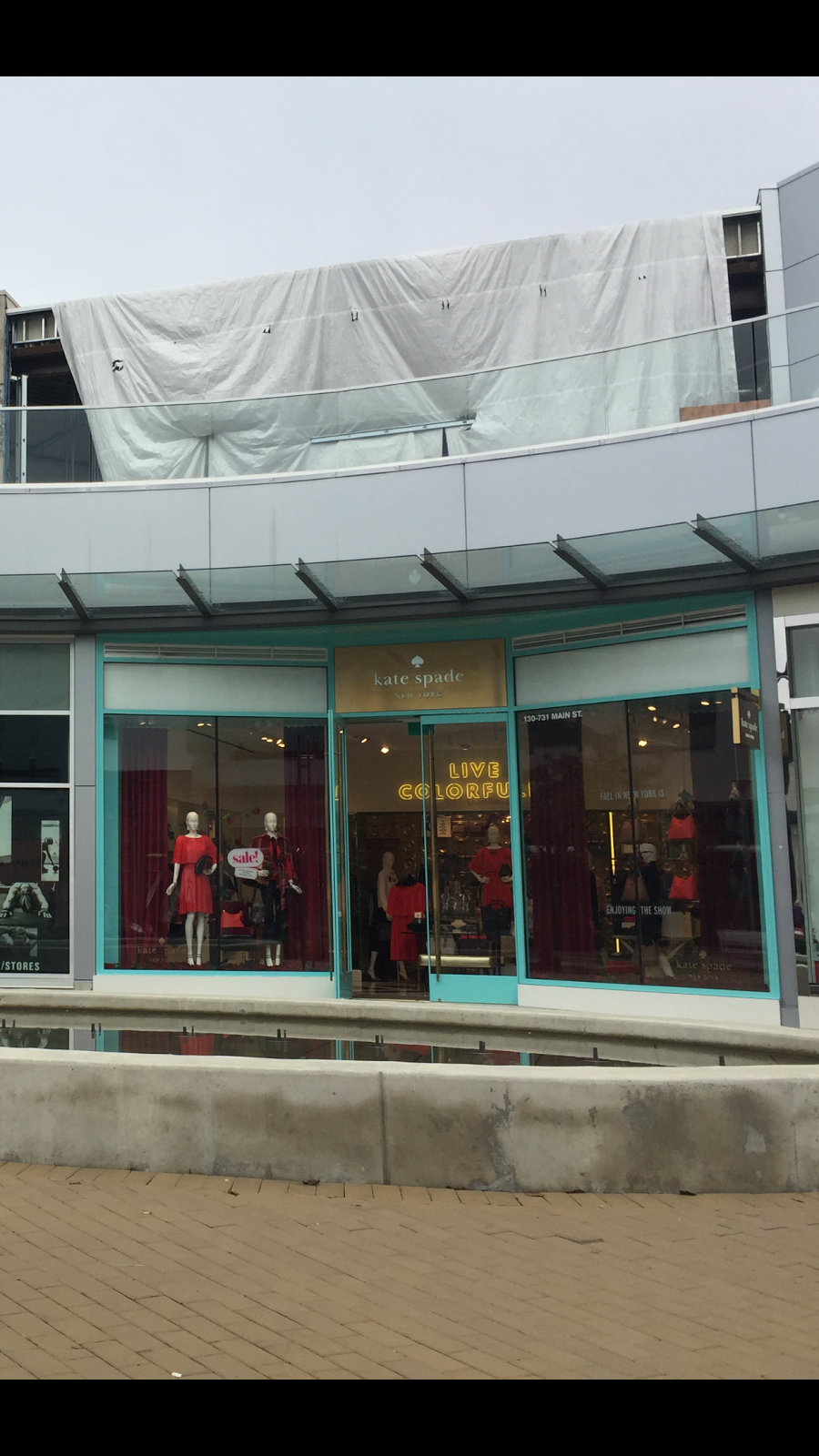Kate Spade | 731 Main St #130, West Vancouver, BC V7T 0A5, Canada | Phone: (604) 921-1234