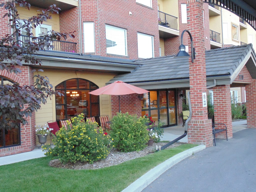 Revera Evergreen | 2220 162 Ave SW, Calgary, AB T2Y 5E4, Canada | Phone: (403) 201-3555