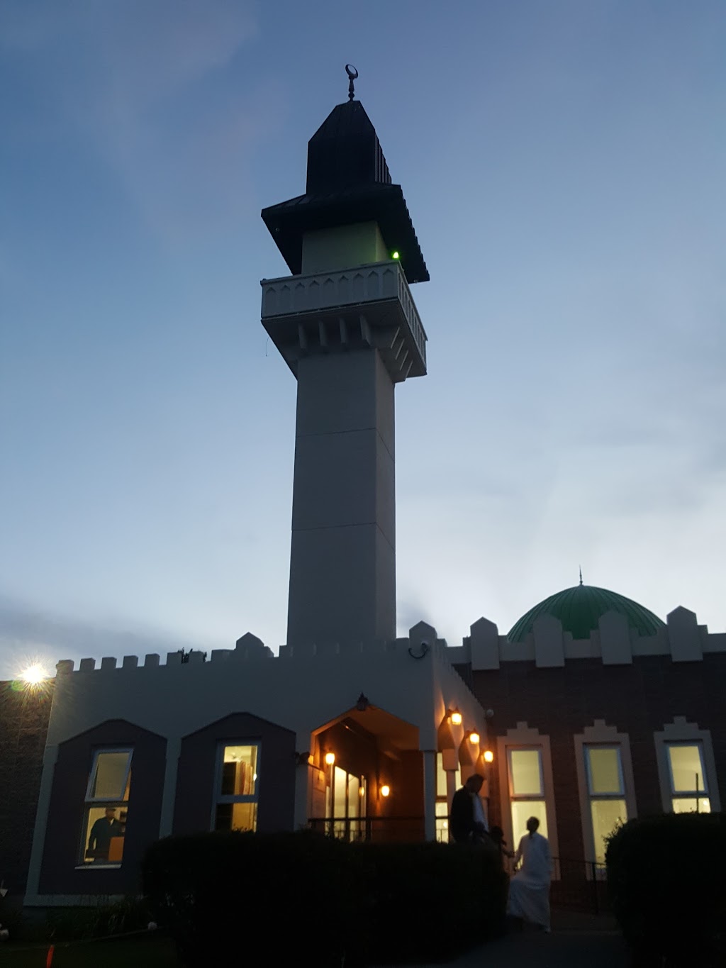 SW Masjid/Mosque - Calgary Islamic Center | 5615 14 Ave SW, Calgary, AB T3H 2E8, Canada | Phone: (403) 242-1637
