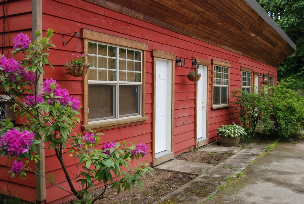 Woodside Inn | 2226 Lougheed Hwy, Agassiz, BC V0M 1A1, Canada | Phone: (604) 615-7770