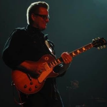 Whites Guitar Studio | 188 Swindells St, Bowmanville, ON L1C 0E5, Canada | Phone: (905) 623-2271