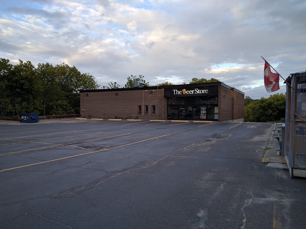 Beer Store 3543 | 17 William St, Parry Sound, ON P2A 1V2, Canada | Phone: (705) 746-5161