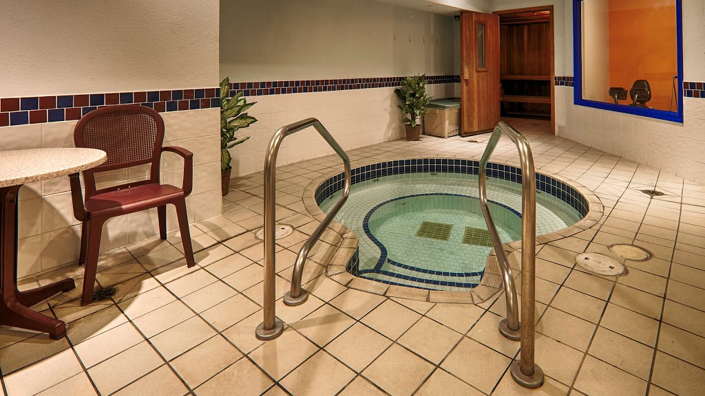 Best Western Peace Arch Inn | 2293 King George Blvd, Surrey, BC V4A 5A4, Canada | Phone: (604) 541-8100