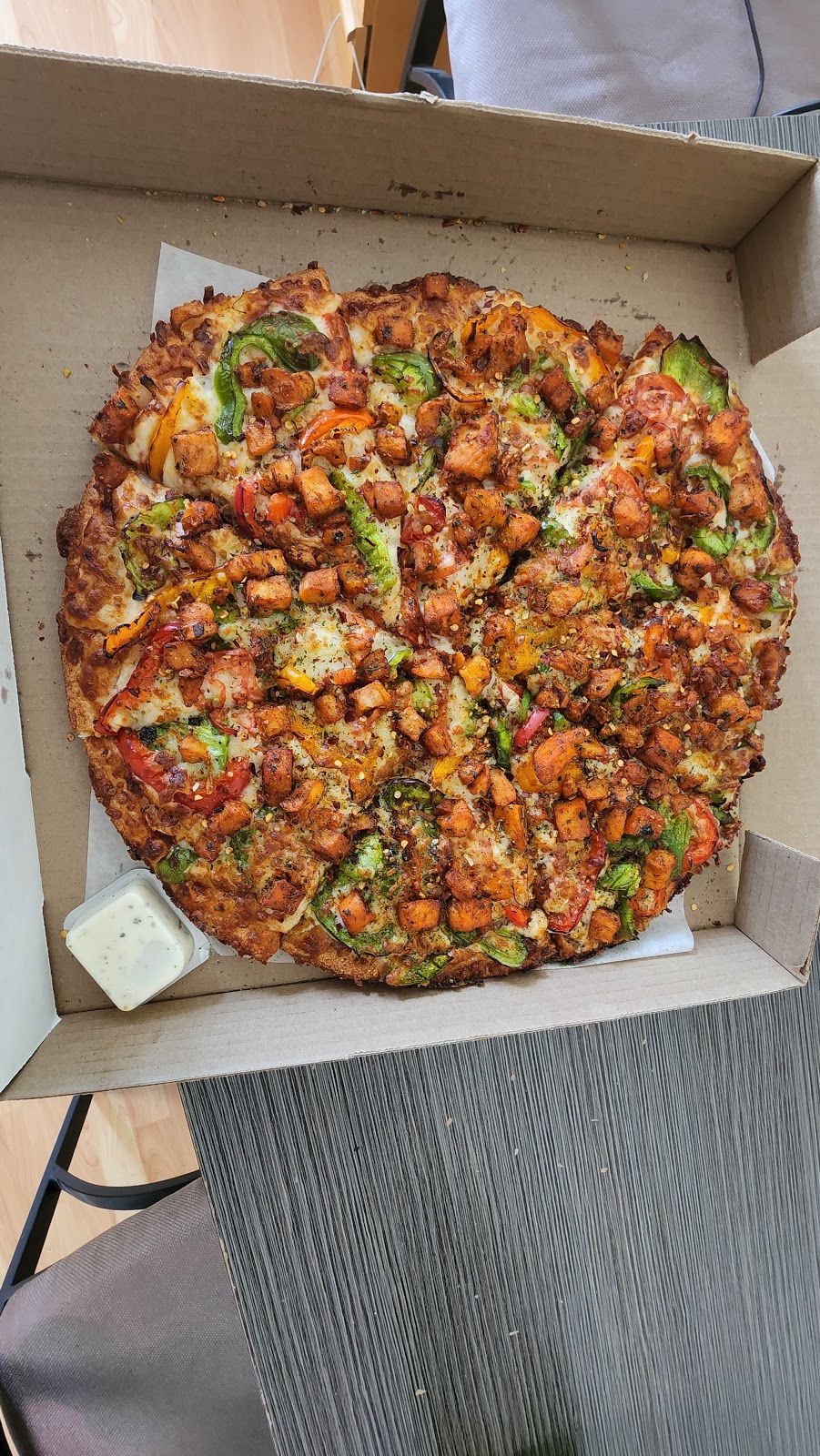 Pepperazzi Pizza n Kitchen | 6440 Main St, Vancouver, BC V5W 2V4, Canada | Phone: (604) 301-0009