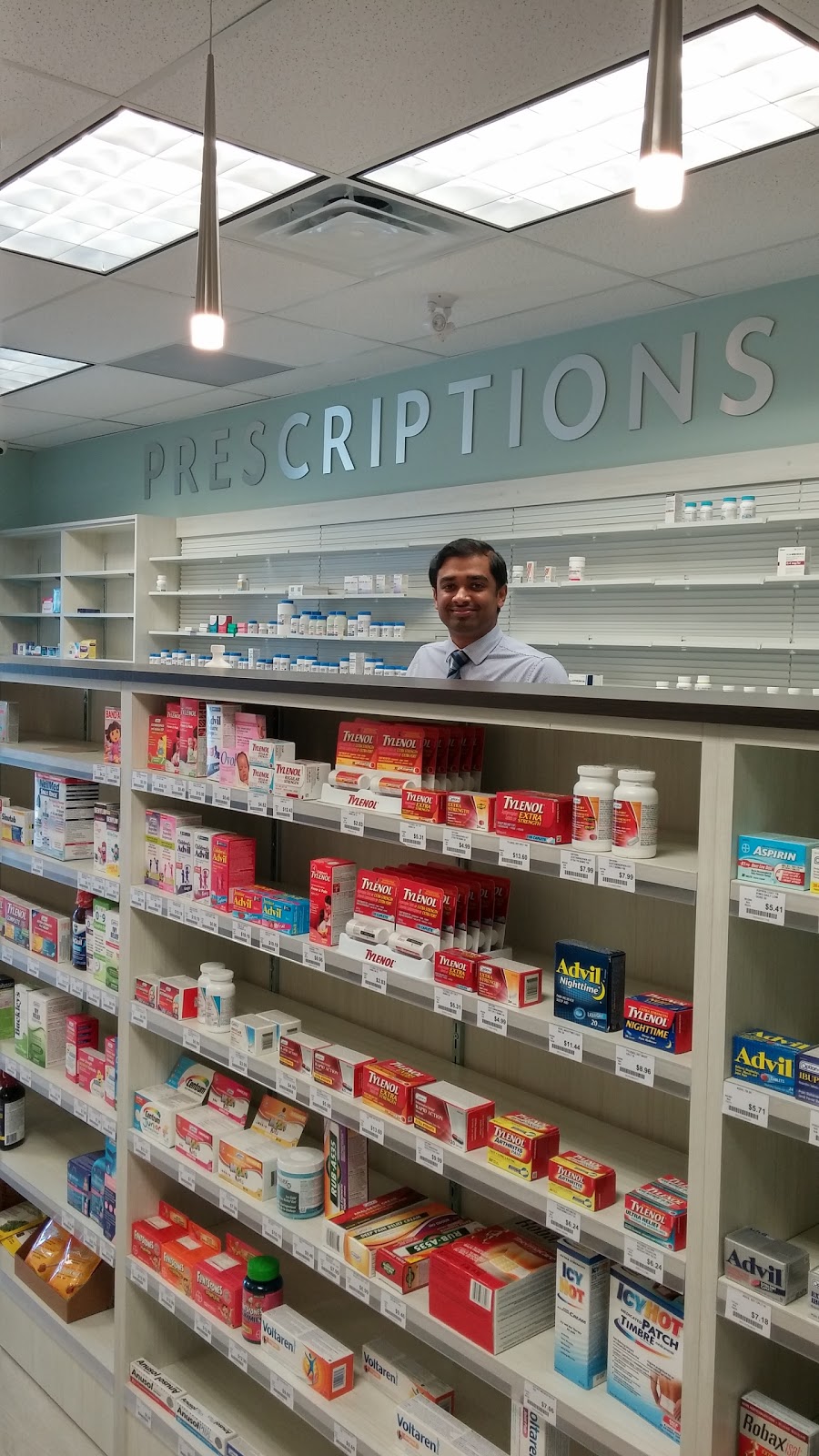 Little Avenue Pharmacy | 110 Little Ave, Barrie, ON L4N 4K8, Canada | Phone: (705) 503-0606