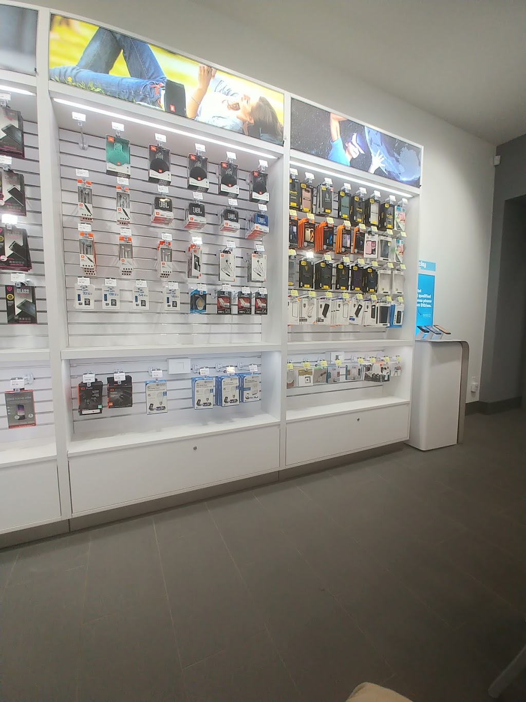 WIRELESSWAVE | The Centre Mall, 3510 8 St E Unit 610, Saskatoon, SK S7H 0W6, Canada | Phone: (306) 242-0925
