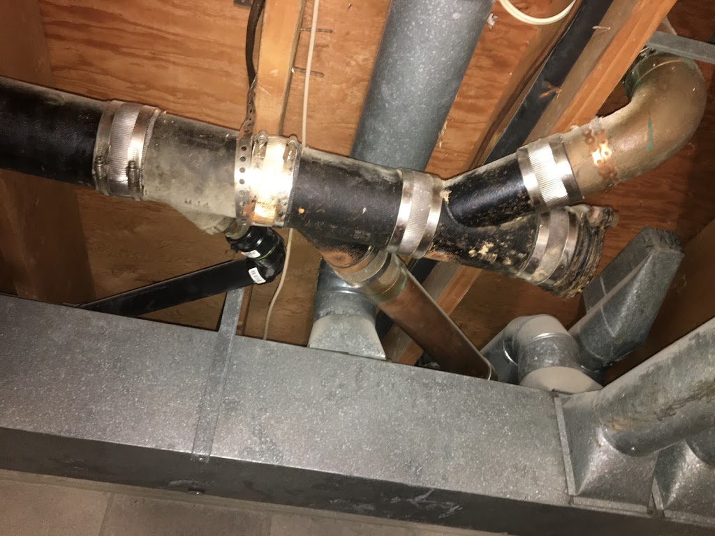 Plumber Toronto Pro | 45 Wynford Heights Crescent #1607, North York, ON M3C 1L3, Canada | Phone: (647) 490-2035