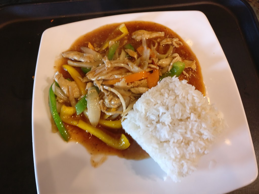 Pho Minh Vietnamese | 800 Pine Rd #110G, Strathmore, AB T1P 0A2, Canada | Phone: (403) 901-0881