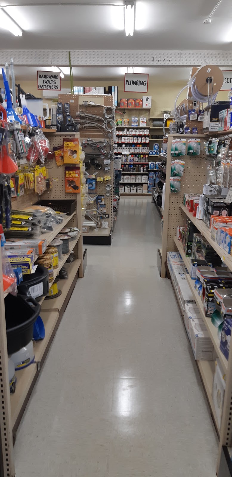 Handy Andy Hardware and Automotive | 31492 PE-2, Richmond, PE C0B 1Y0, Canada | Phone: (902) 854-2404