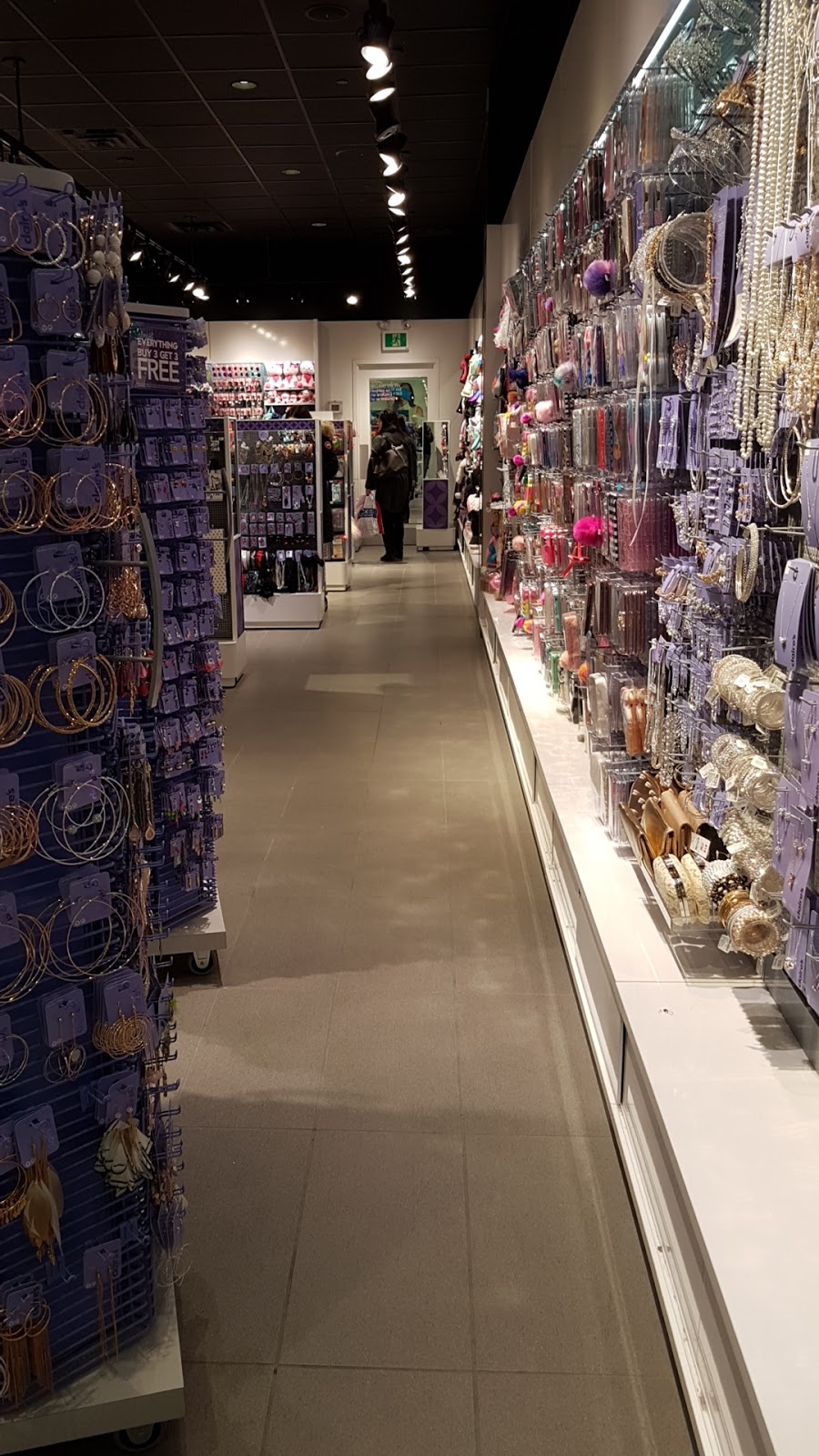 Claires | 21 Micmac Blvd, Dartmouth, NS B3A 4N3, Canada | Phone: (902) 461-9413