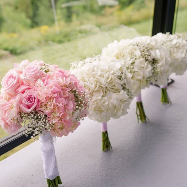 Fleuriste Fleurs De Geneviève | 2882 Boulevard du Curé-Labelle, Prévost, QC J0R 1T0, Canada | Phone: (450) 224-8088