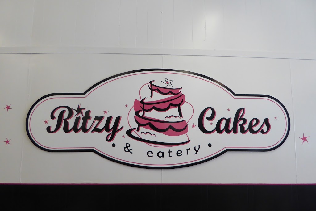 Ritzy Cakes & Eatery | 20 Alice St, Waterford, ON N0E 1Y0, Canada | Phone: (519) 443-0964