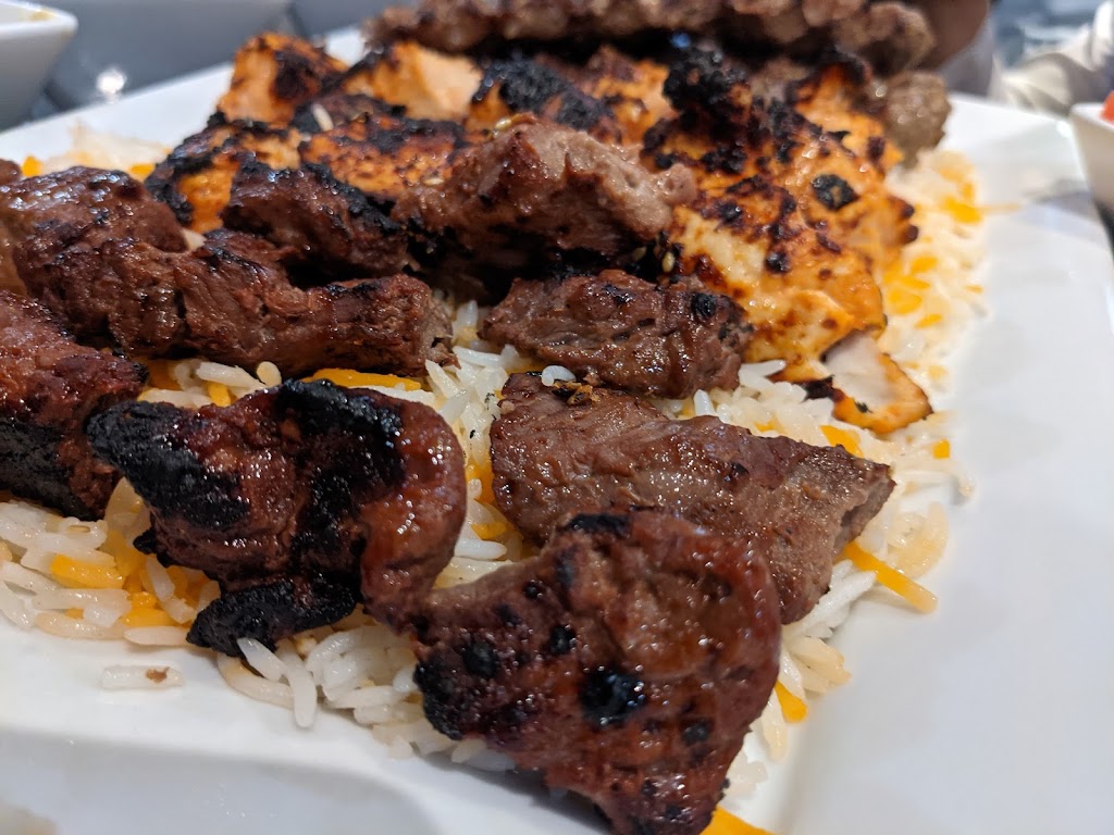 Grillade Damlaj | 1712 Rue DOxford, Saint-Laurent, QC H4L 1B6, Canada | Phone: (514) 337-8333