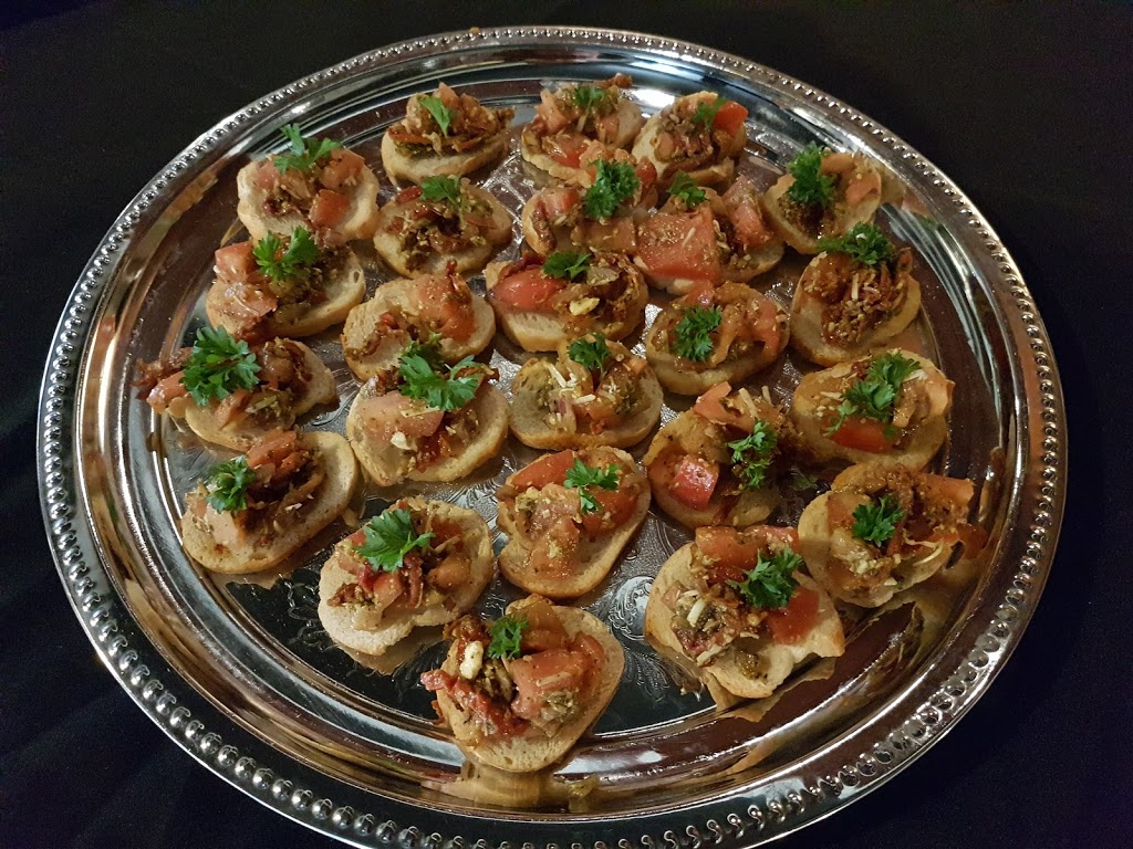 Deli City Cafe & Catering | 1889 Springfield Rd #111, Kelowna, BC V1Y 5V5, Canada | Phone: (250) 860-8880