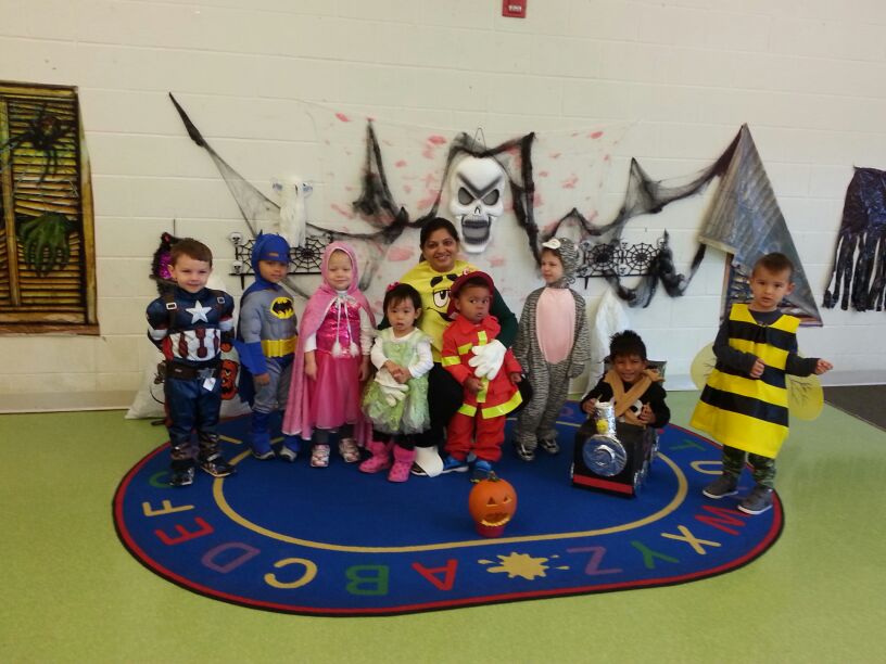 Huron Park Montessori School | 830 Paisley Blvd W, Mississauga, ON L5C 3P5, Canada | Phone: (905) 306-1444
