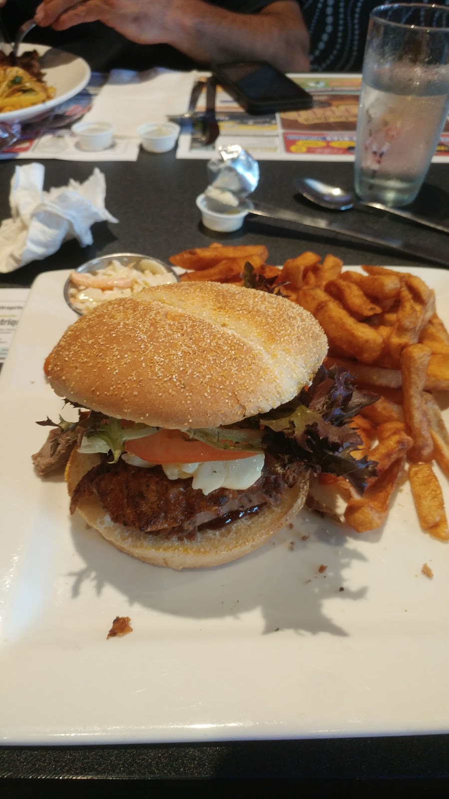 Restaurant St-Alfred | 326 2e Avenue, Portneuf, QC G0A 2Y0, Canada | Phone: (418) 913-0639