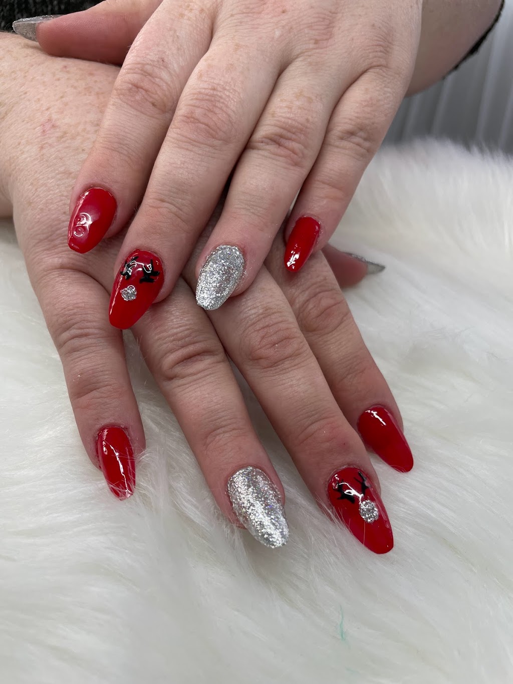 Brilliant Nails | 344 Drew St, Oshawa, ON L1H 5B1, Canada | Phone: (647) 303-7682