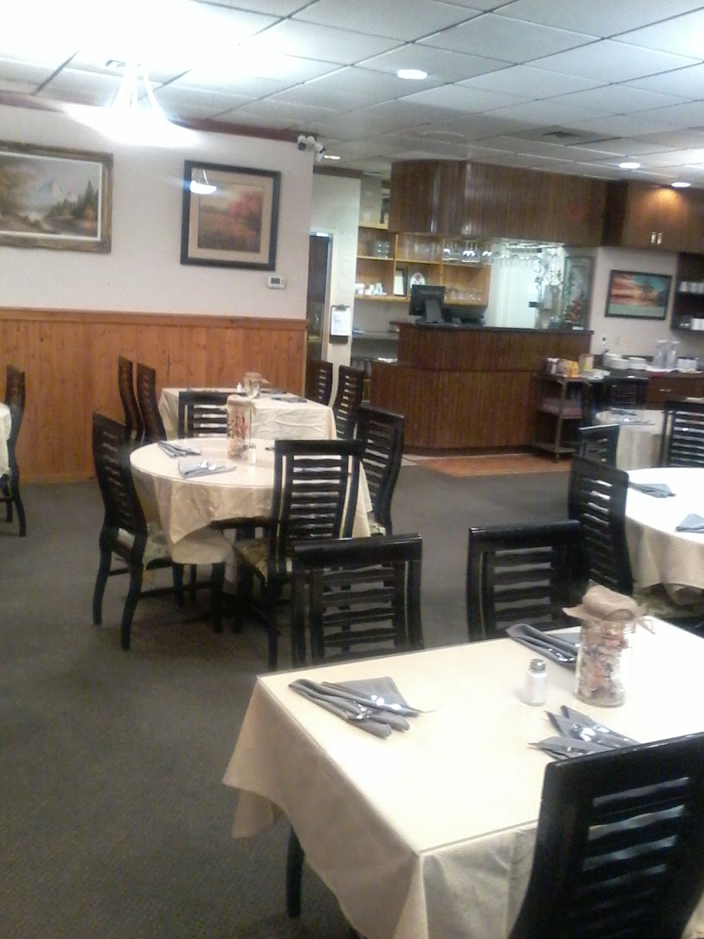 The Flavour , A Family Diner | 4501 26 Ave SE #4, Calgary, AB T2B 1K3, Canada | Phone: (403) 266-9355