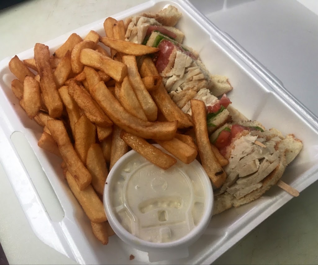 Casse Croute Chez Jess | 337 Rue Notre Dame, Lanoraie, QC J0K 1E0, Canada | Phone: (438) 728-2488
