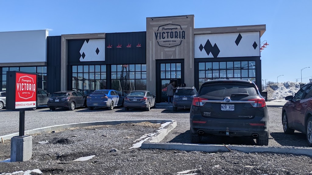 Fromagerie Victoria | 791 Rue Gadoury, Berthierville, QC J0K 1A0, Canada | Phone: (514) 643-8444