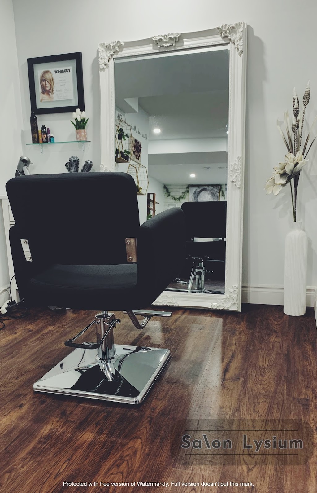 Salon Lysium | 10 Onondaga Dr, Ancaster, ON L9G 4S5, Canada | Phone: (519) 722-6014