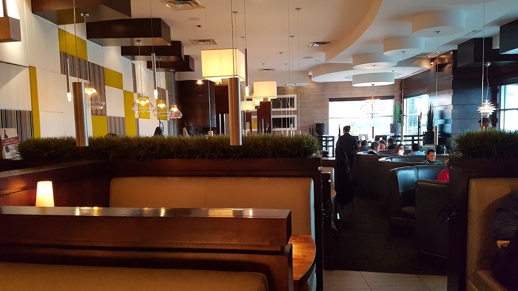 Moxies Grill & Bar | 3967 Riverside Dr, Ottawa, ON K1V 1C1, Canada | Phone: (613) 731-5000